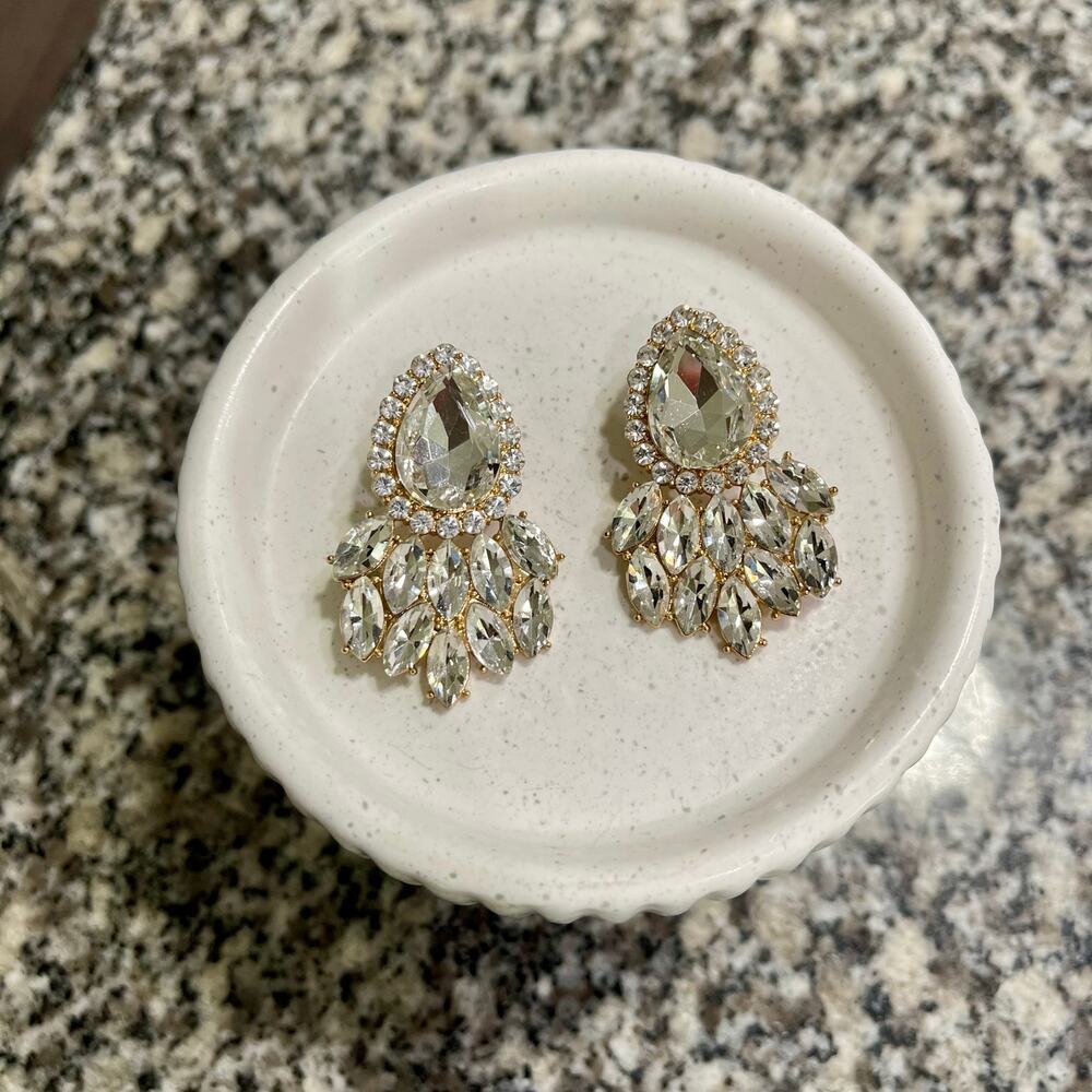 New‎ Anthropologie Chandelier Bling Rose Gold Post Back Earrings